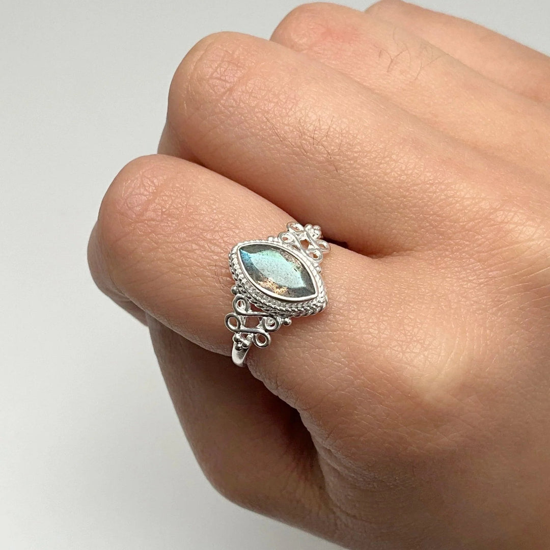 Labradorite Ring - Rocks and Gems Canada