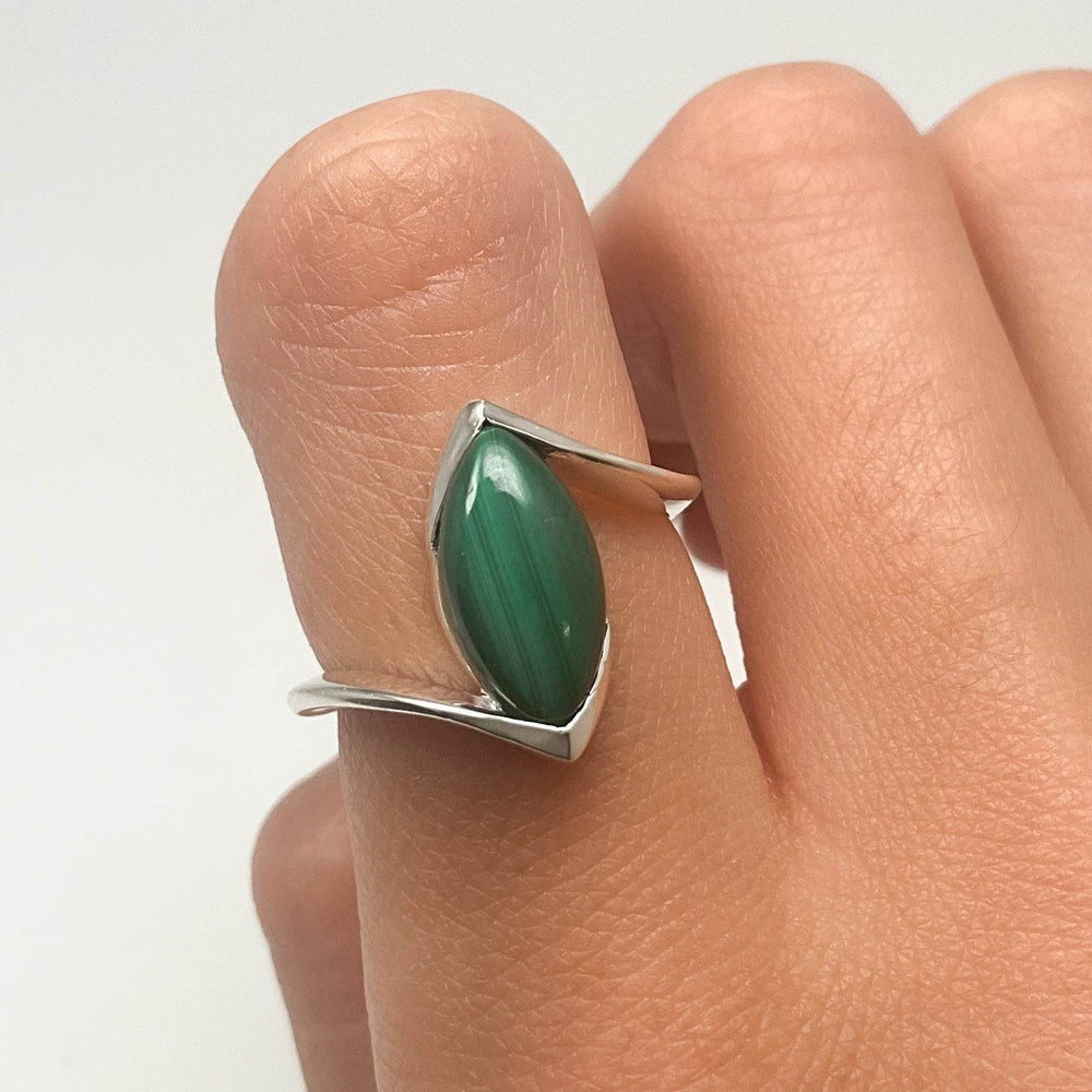 Malachite Ring-Rocks and Gems Canada