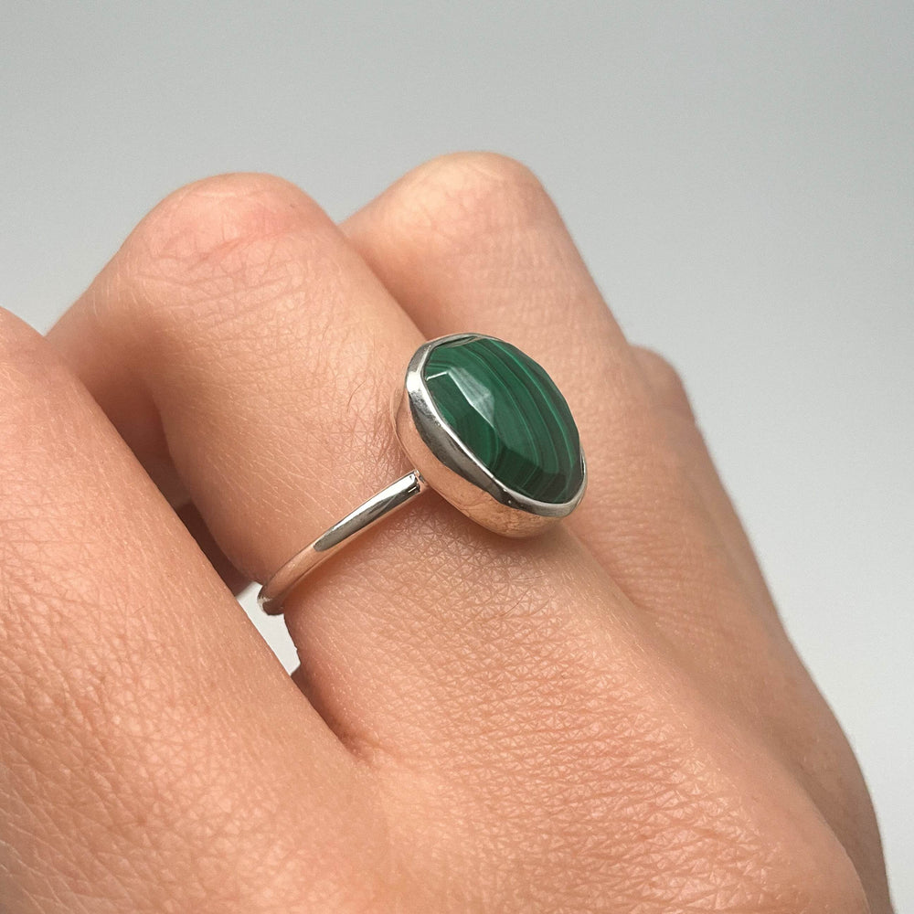 Malachite Ring-Rocks and Gems Canada