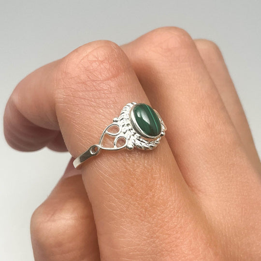 Malachite Ring-Rocks and Gems Canada