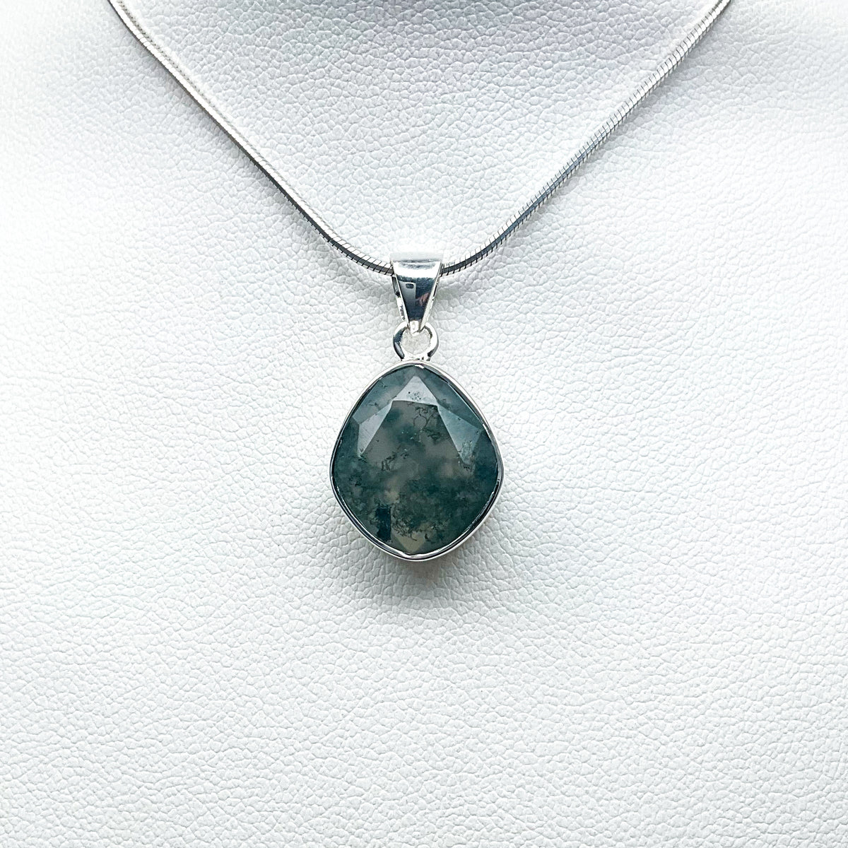 Moss Agate Pendant-Rocks and Gems Canada