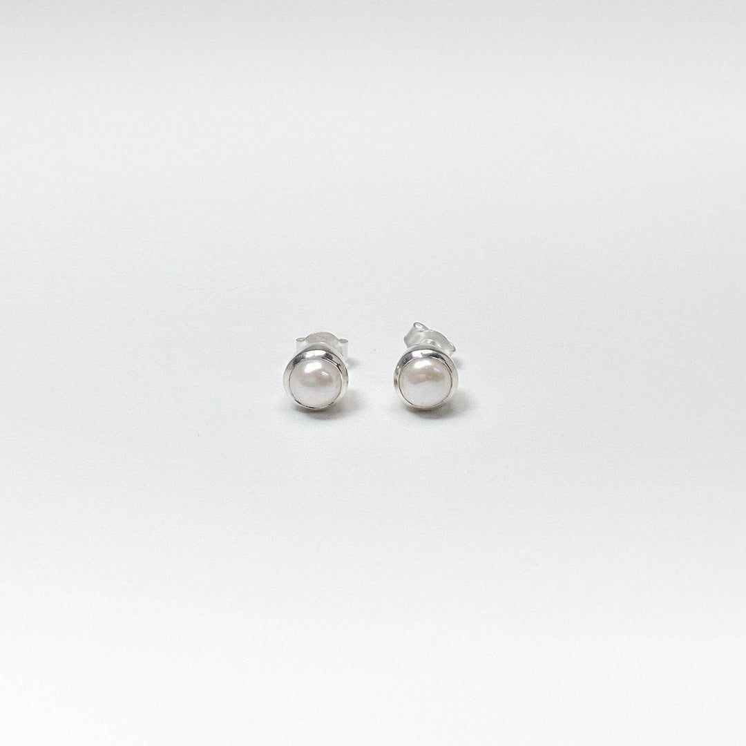 Pearl Stud Earrings-Rocks and Gems Canada