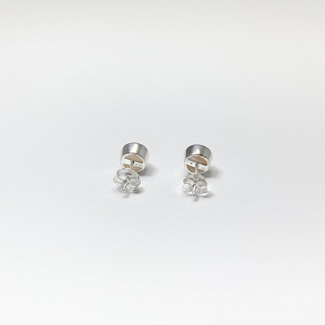 Pearl Stud Earrings-Rocks and Gems Canada
