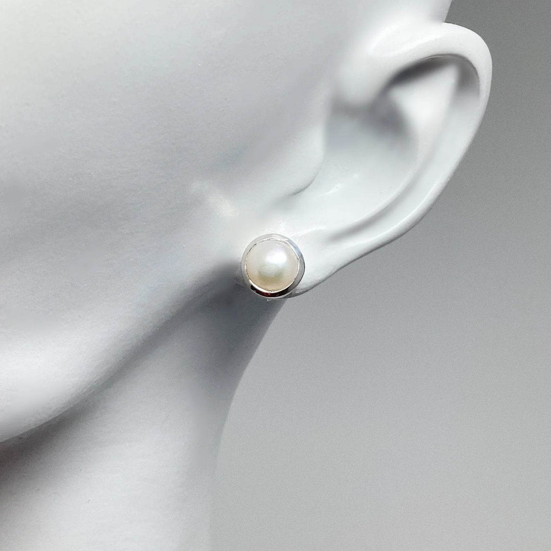 Pearl Stud Earrings-Rocks and Gems Canada