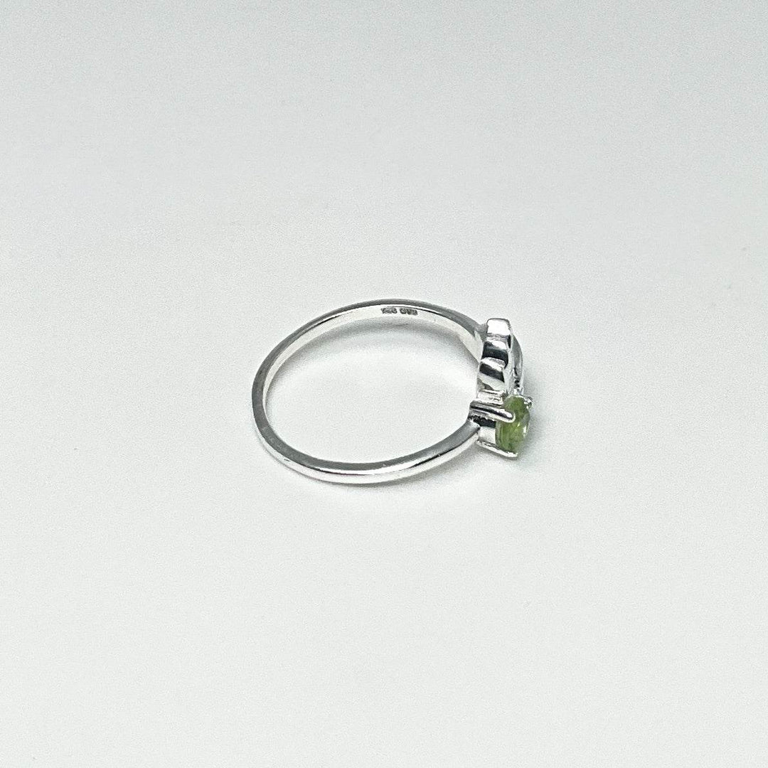 Peridot Maple Leaf Ring-Rocks and Gems Canada