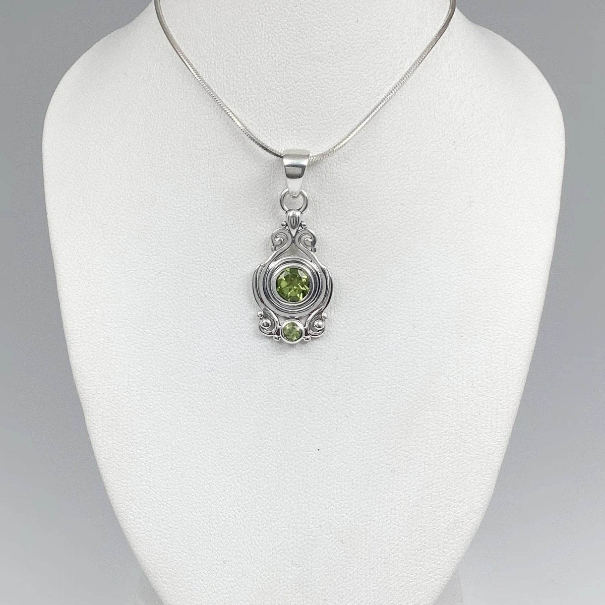 Peridot Pendant-Rocks and Gems Canada