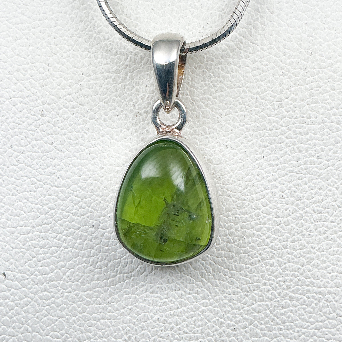 Peridot Pendant-Rocks and Gems Canada
