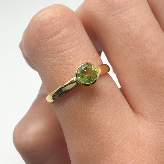 Peridot Ring-Rocks and Gems Canada