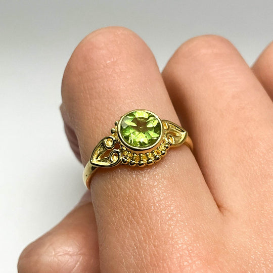 Peridot Ring-Rocks and Gems Canada