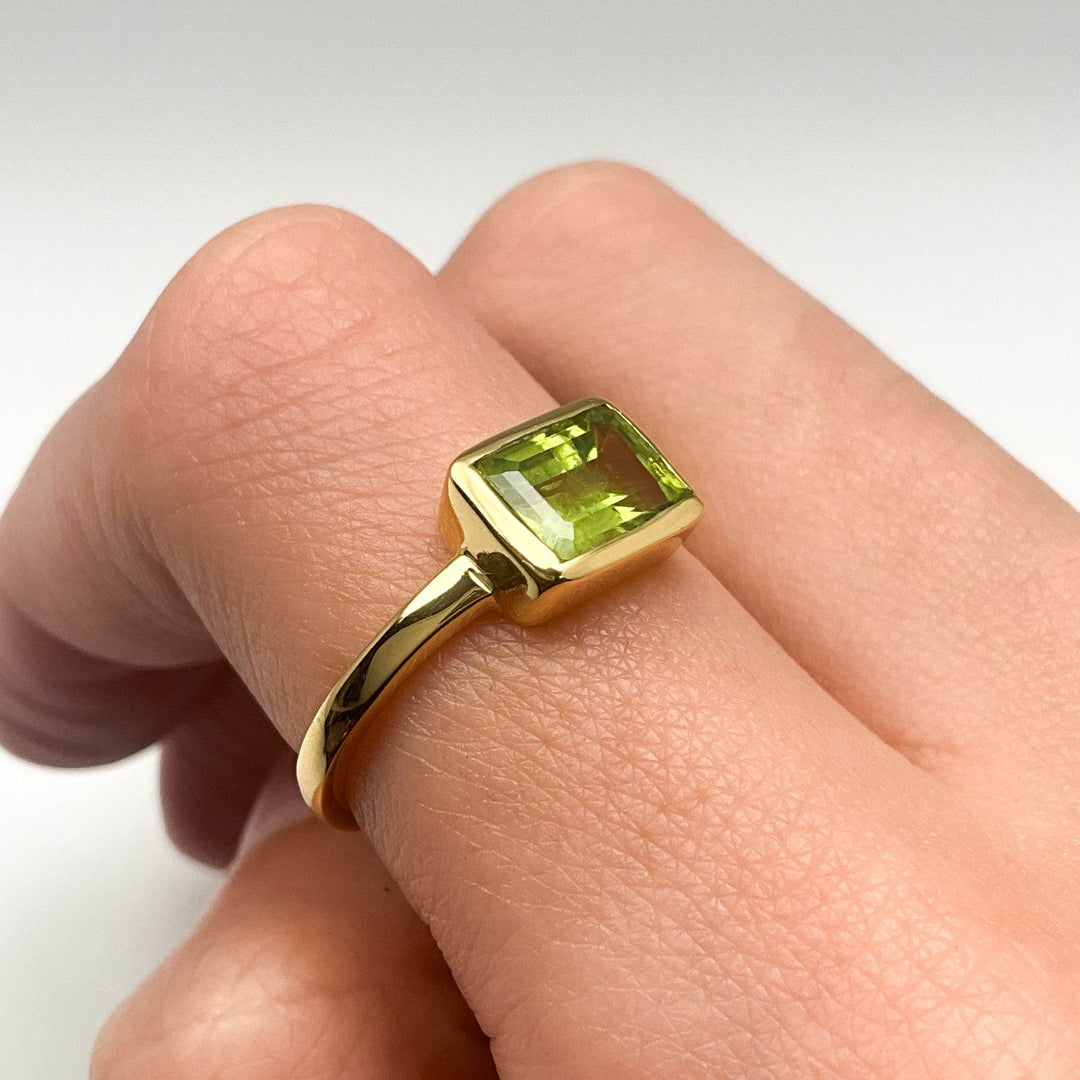 Peridot Ring-Rocks and Gems Canada