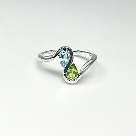 Peridot and Blue Topaz Ring-Rocks and Gems Canada