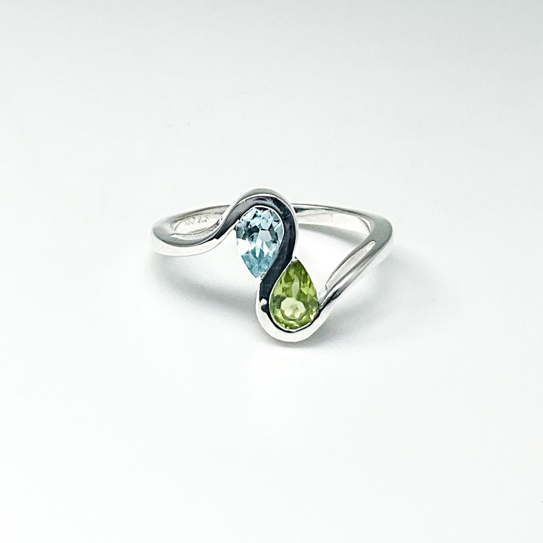 Peridot and Blue Topaz Ring-Rocks and Gems Canada