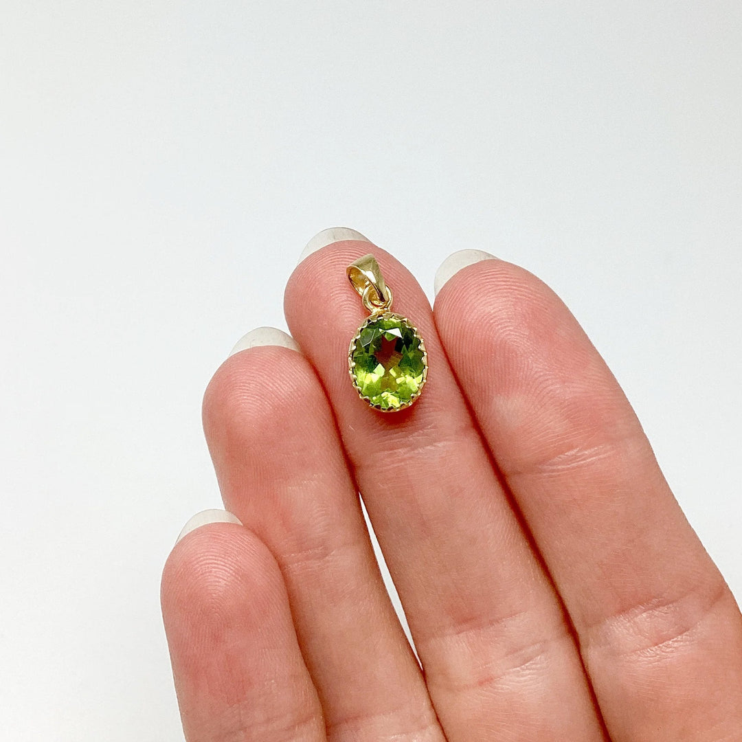 Peridot Gold Finish Pendant - Rocks and Gems Canada