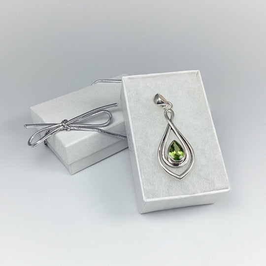 Peridot Pendant - Rocks and Gems Canada