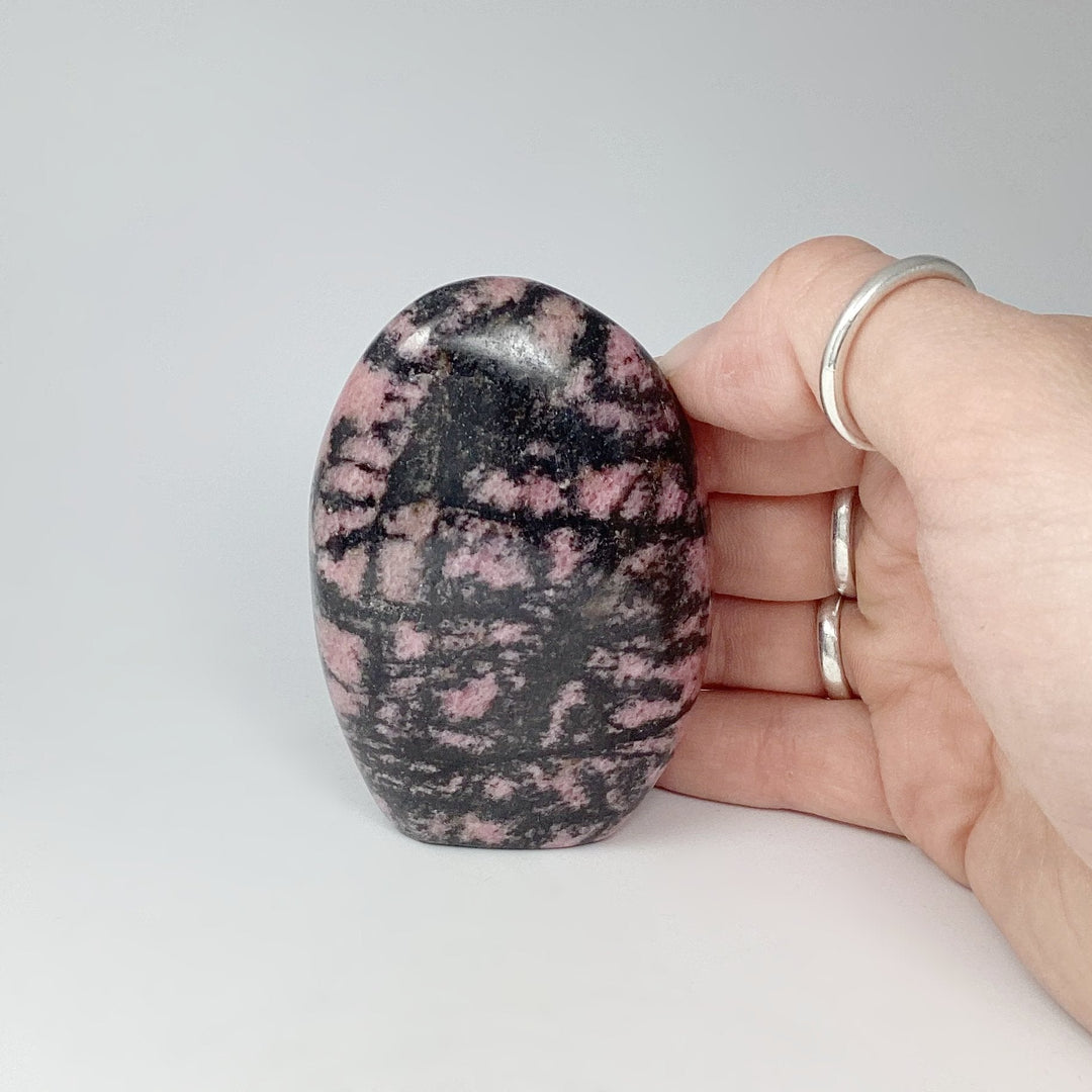 Rhodonite Stand Up - Rocks and Gems Canada