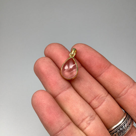 Rose Quartz Gold Finish Pendant-Rocks and Gems Canada