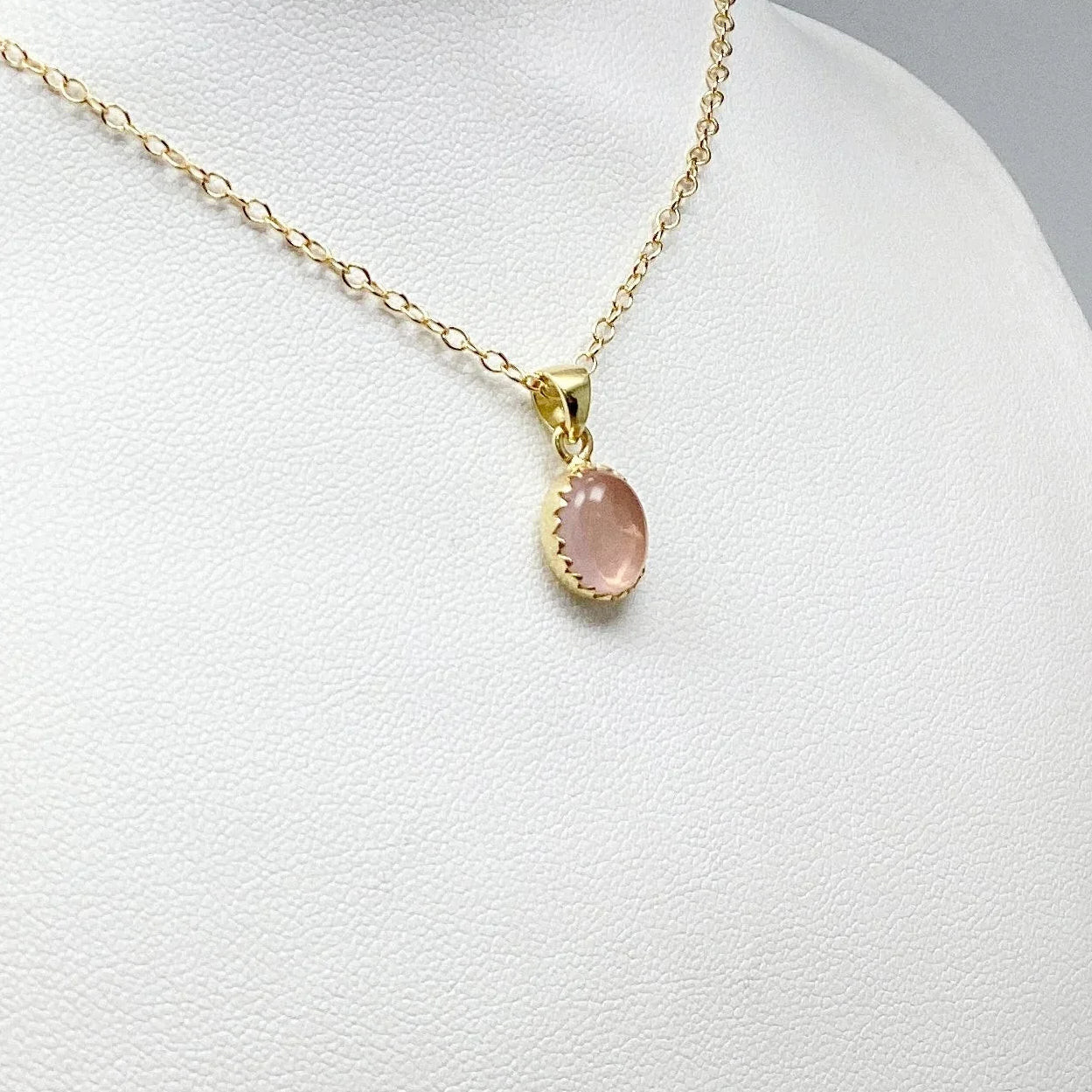 Rose Quartz Gold Finish Pendant - Rocks and Gems Canada