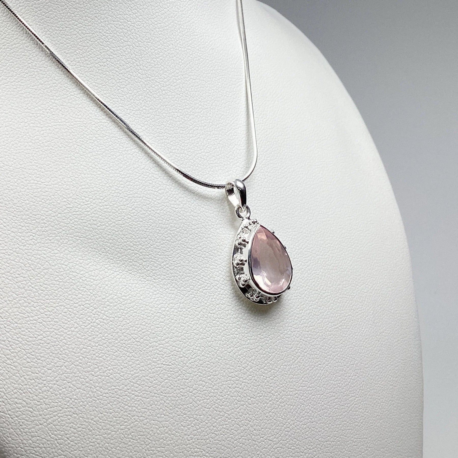 Original rose quartz pendant outlet
