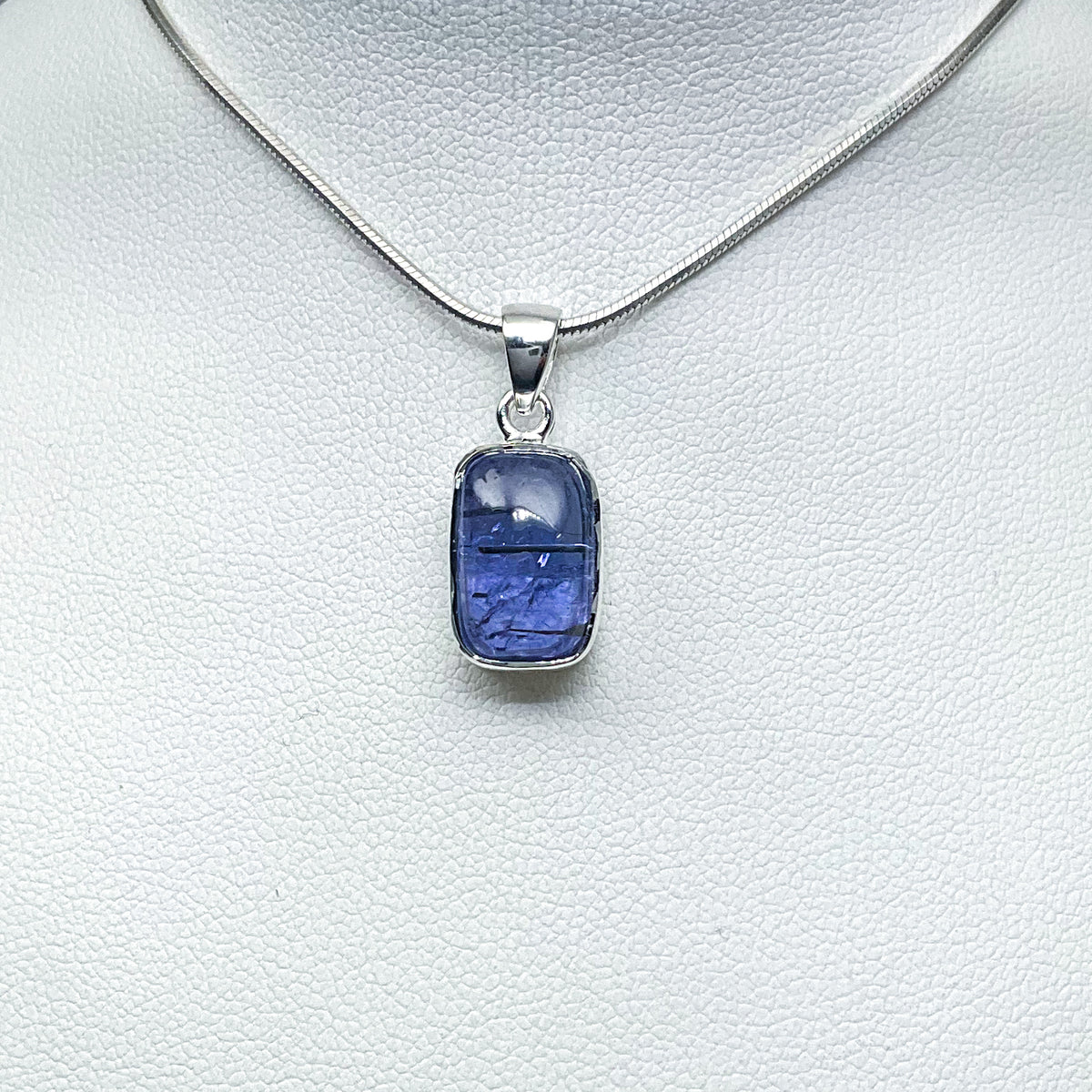 Tanzanite Pendant-Rocks and Gems Canada