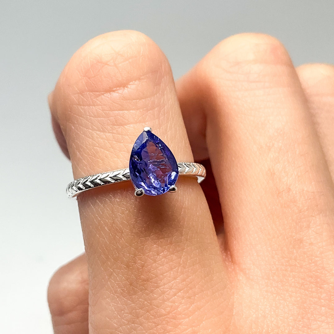 Tanzanite Ring-Rocks and Gems Canada
