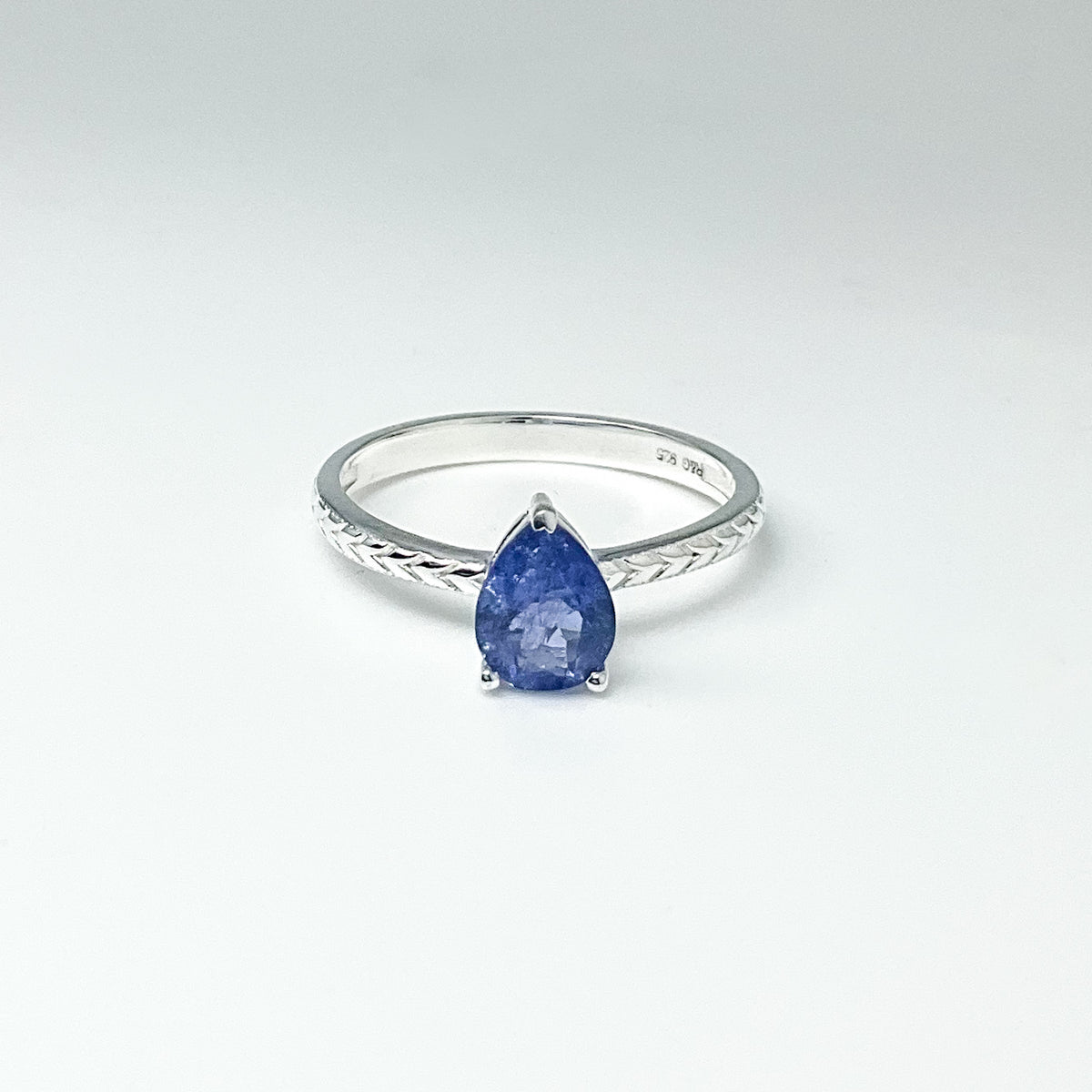 Tanzanite Ring-Rocks and Gems Canada