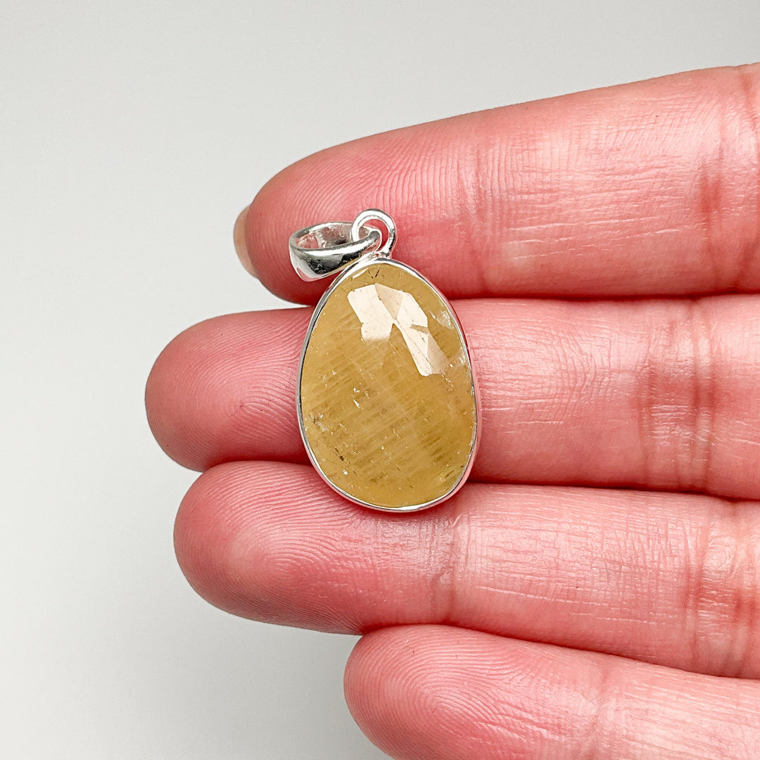 Fancy Sapphire Pendant - Rocks and Gems Canada