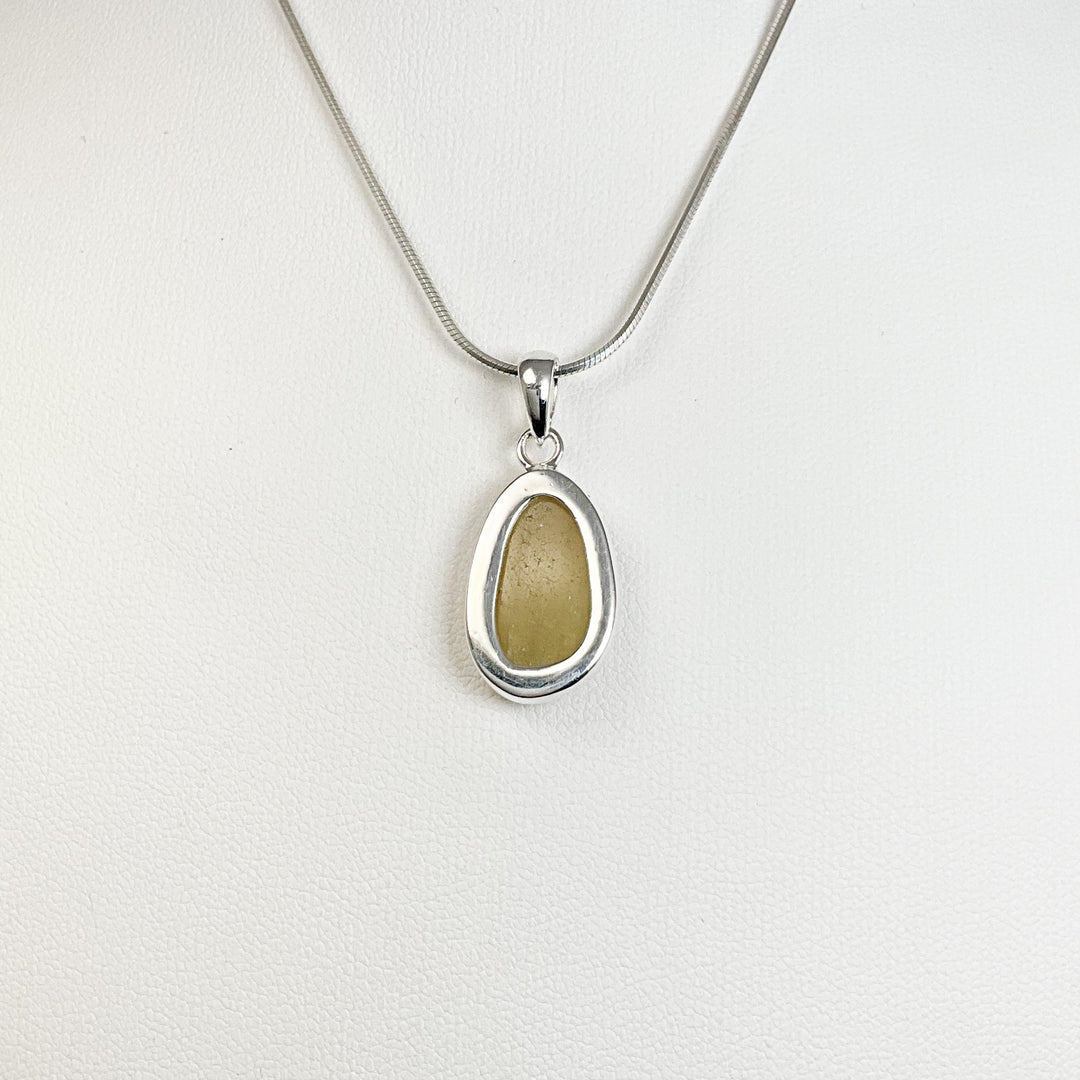 Fancy Sapphire Pendant - Rocks and Gems Canada