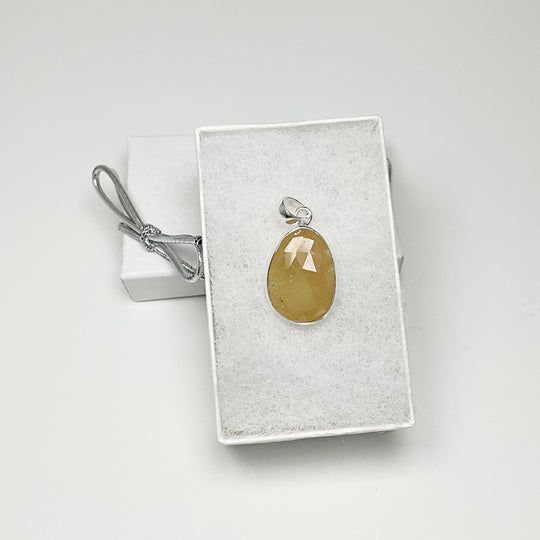 Fancy Sapphire Pendant - Rocks and Gems Canada