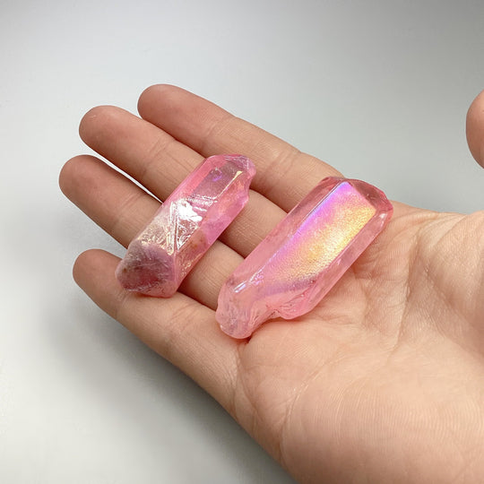 Bubblegum Quartz Point - Rocks and Gems Canada