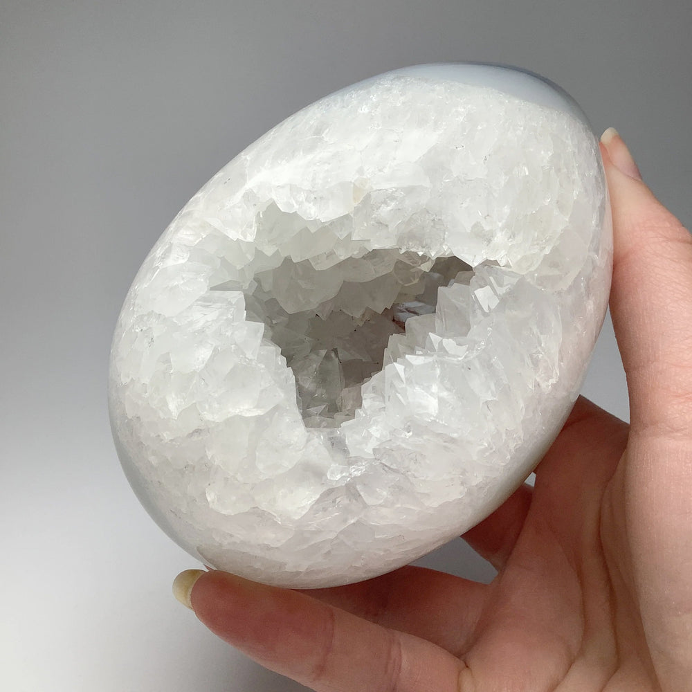 Agate Geode Egg - Rocks and Gems Canada