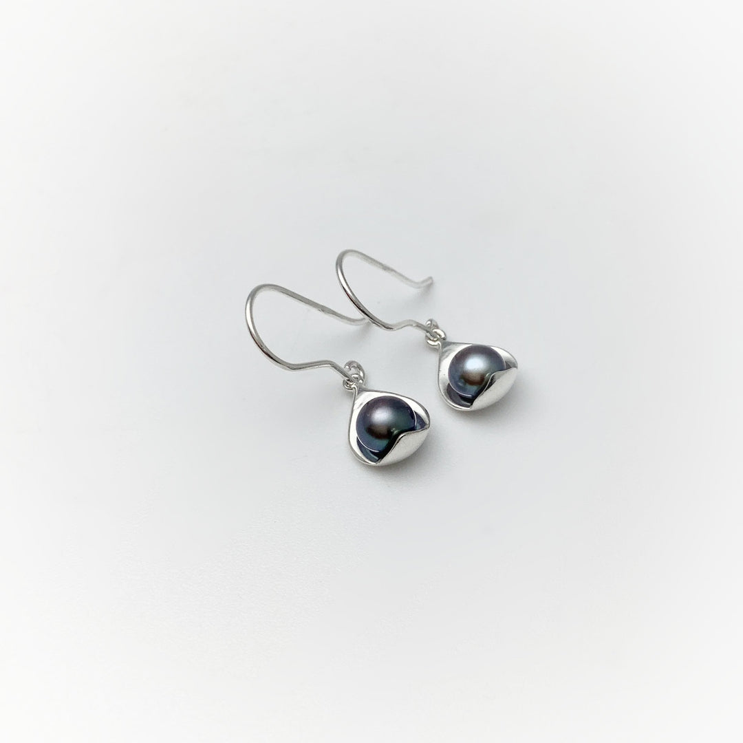 Tahitian Pearl Dangle Earrings - Rocks and Gems Canada