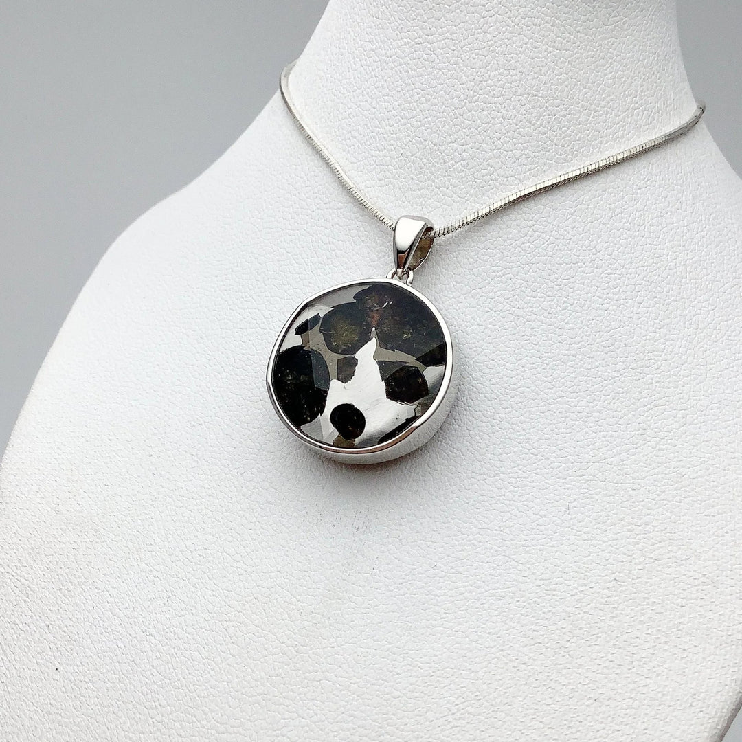 Sericho Meteorite Faceted Pendant - Rocks and Gems Canada