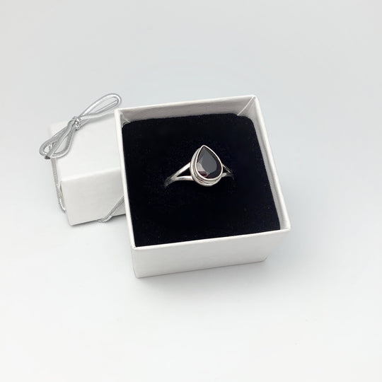 Garnet Ring - Rocks and Gems Canada