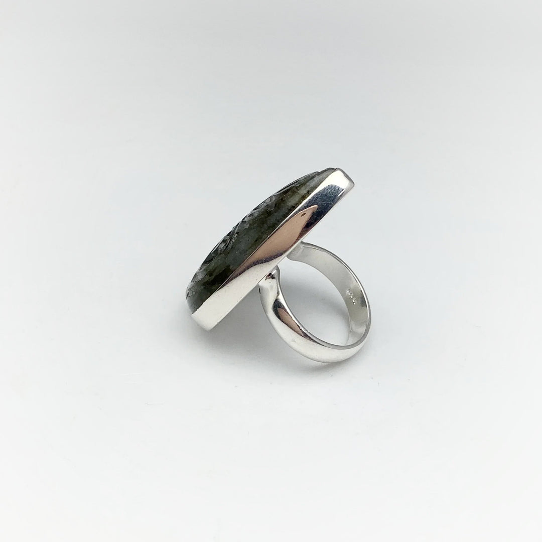 Labradorite Carved Ring - Rocks and Gems Canada