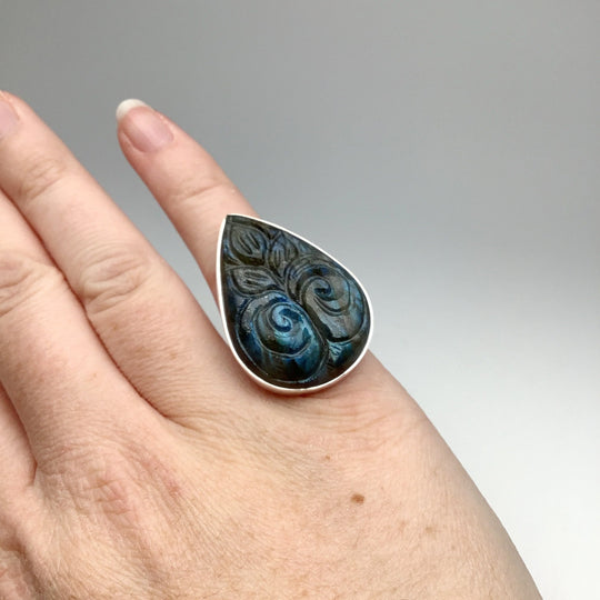 Labradorite Carved Ring - Rocks and Gems Canada