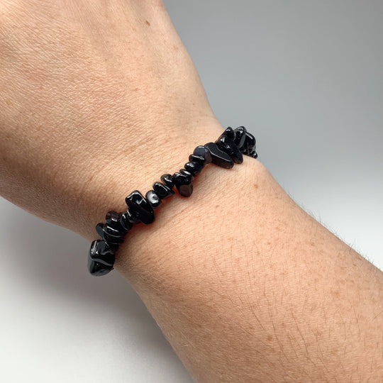 Black Agate Chip Beaded Bracelet - Rocks and Gems Canada