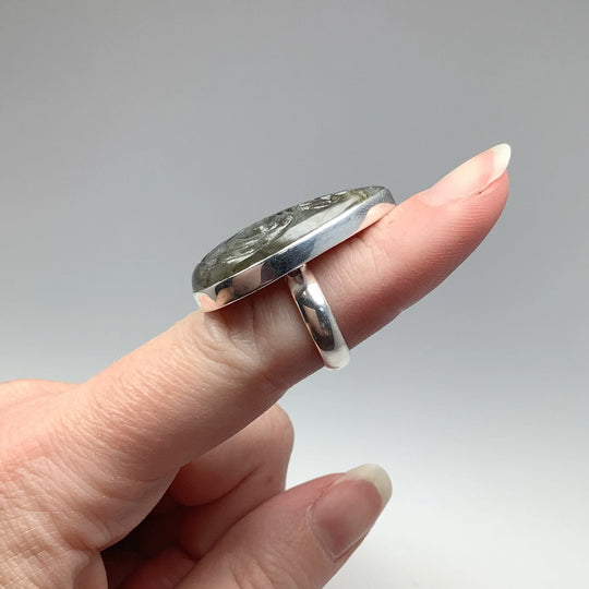 Labradorite Carved Ring - Rocks and Gems Canada