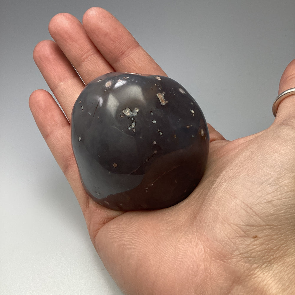 Enhydro Agate Tumble - Rocks and Gems Canada