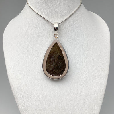 Purple Labradorite Pendant