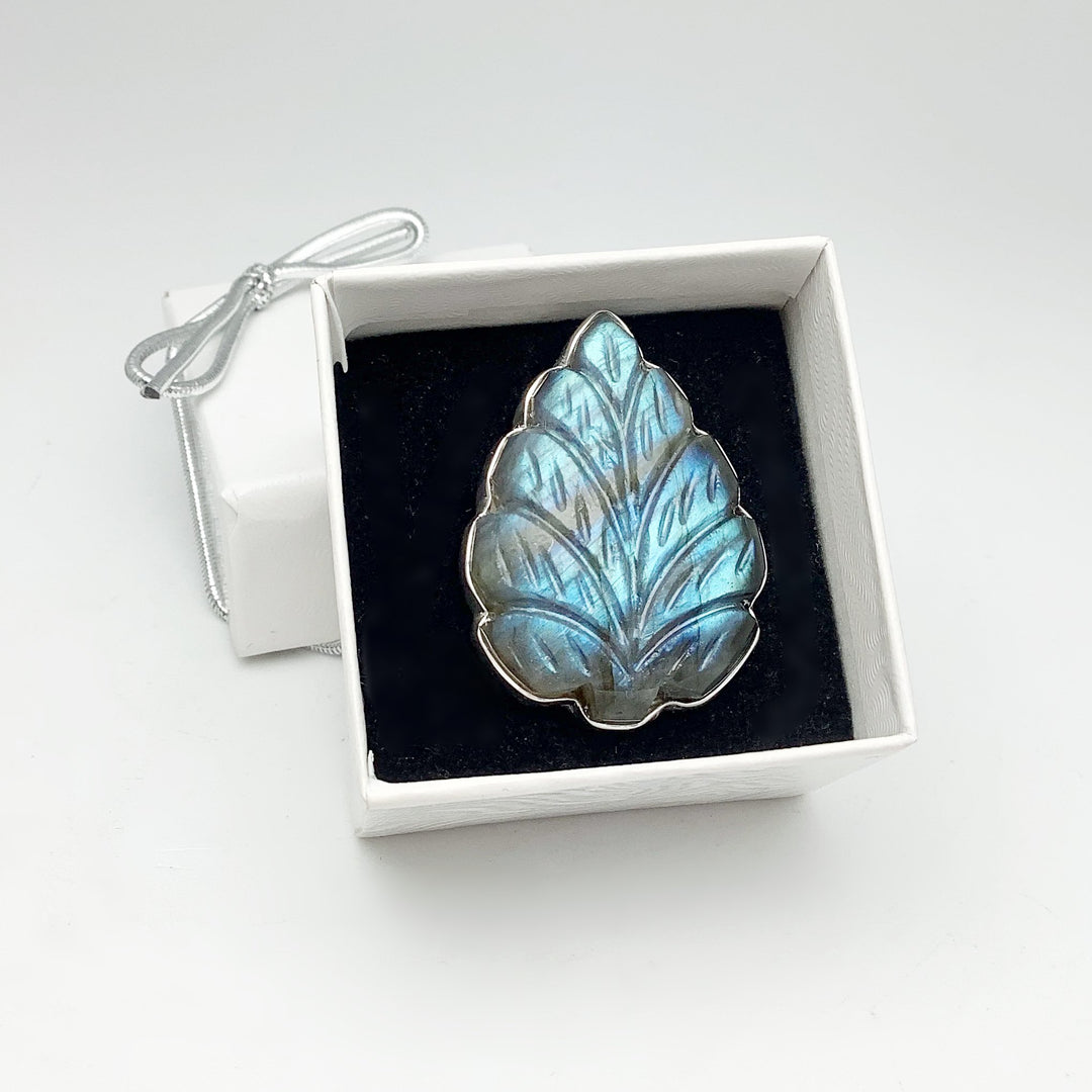 Labradorite Carved Ring - Rocks and Gems Canada