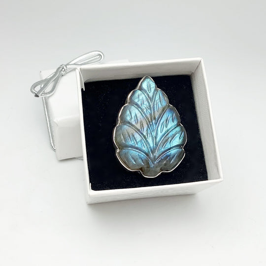 Labradorite Carved Ring - Rocks and Gems Canada