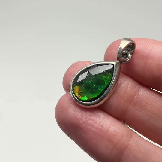 Alberta Ammolite Pendant