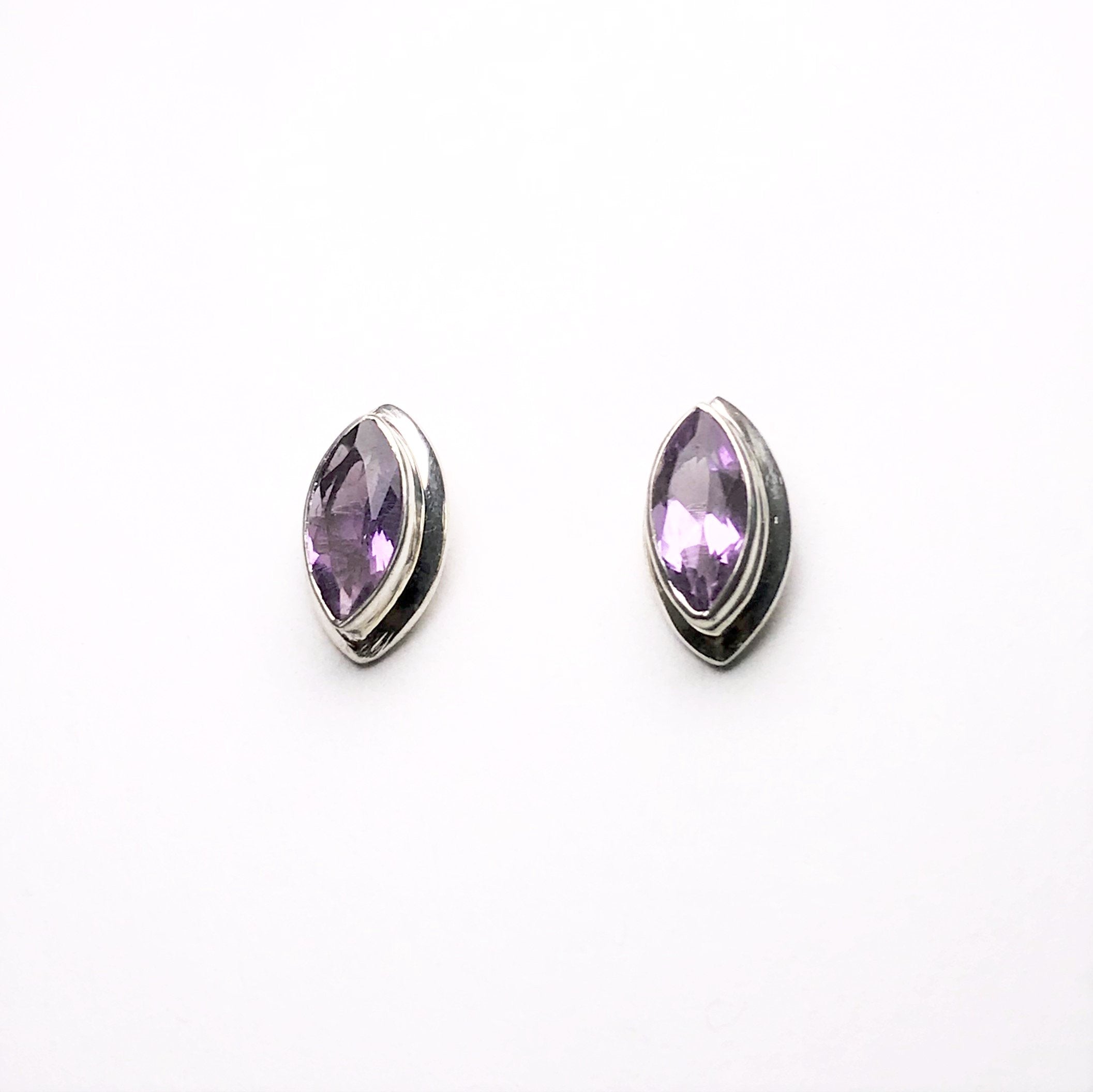 Amethyst Stud Earrings - Rocks and Gems Canada