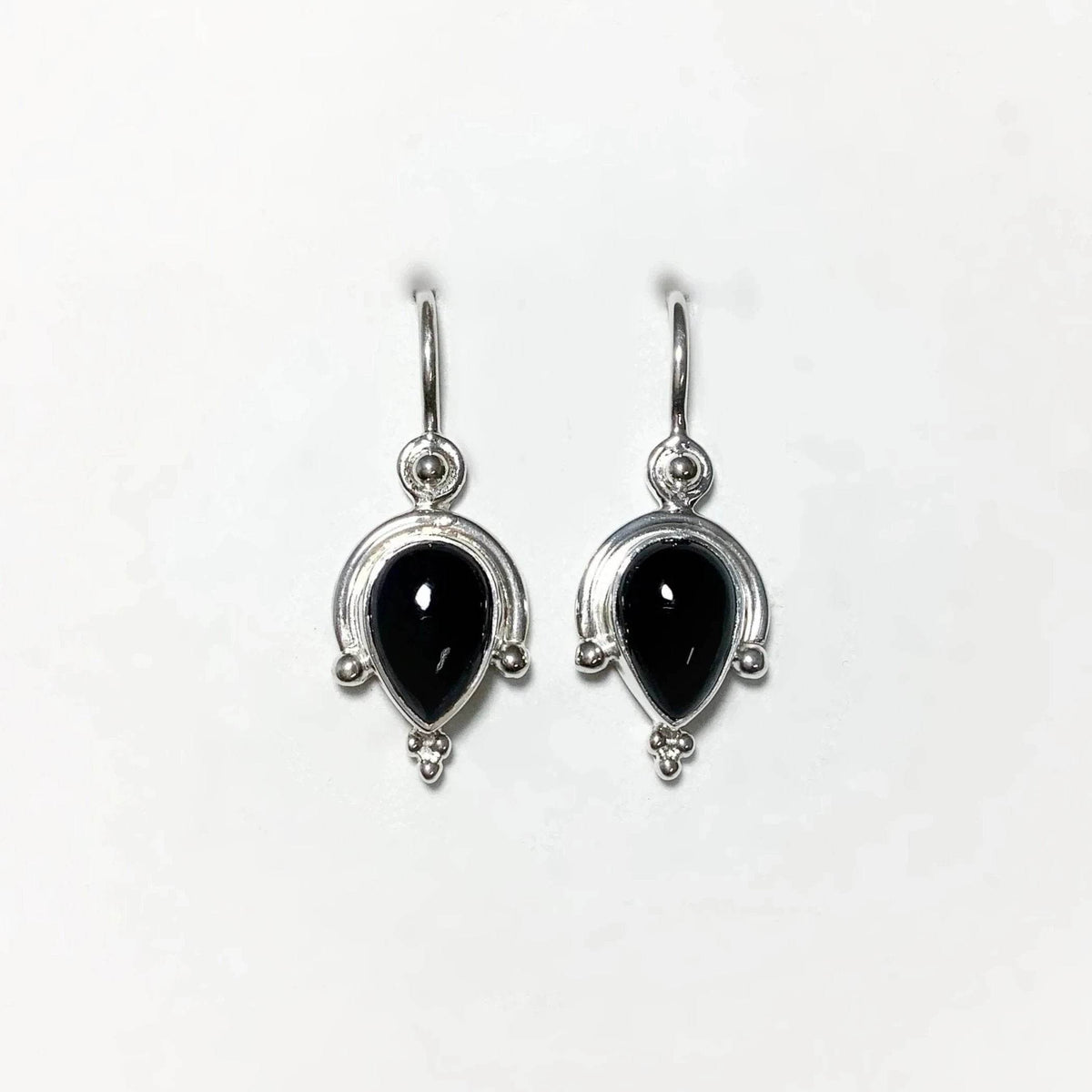 Black Onyx Dangle Earrings-Rocks and Gems Canada