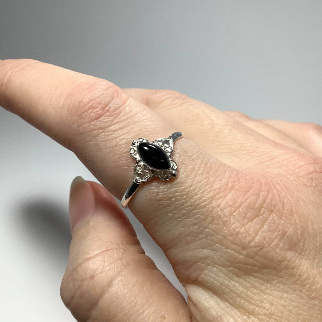 Black Onyx Ring-Rocks and Gems Canada