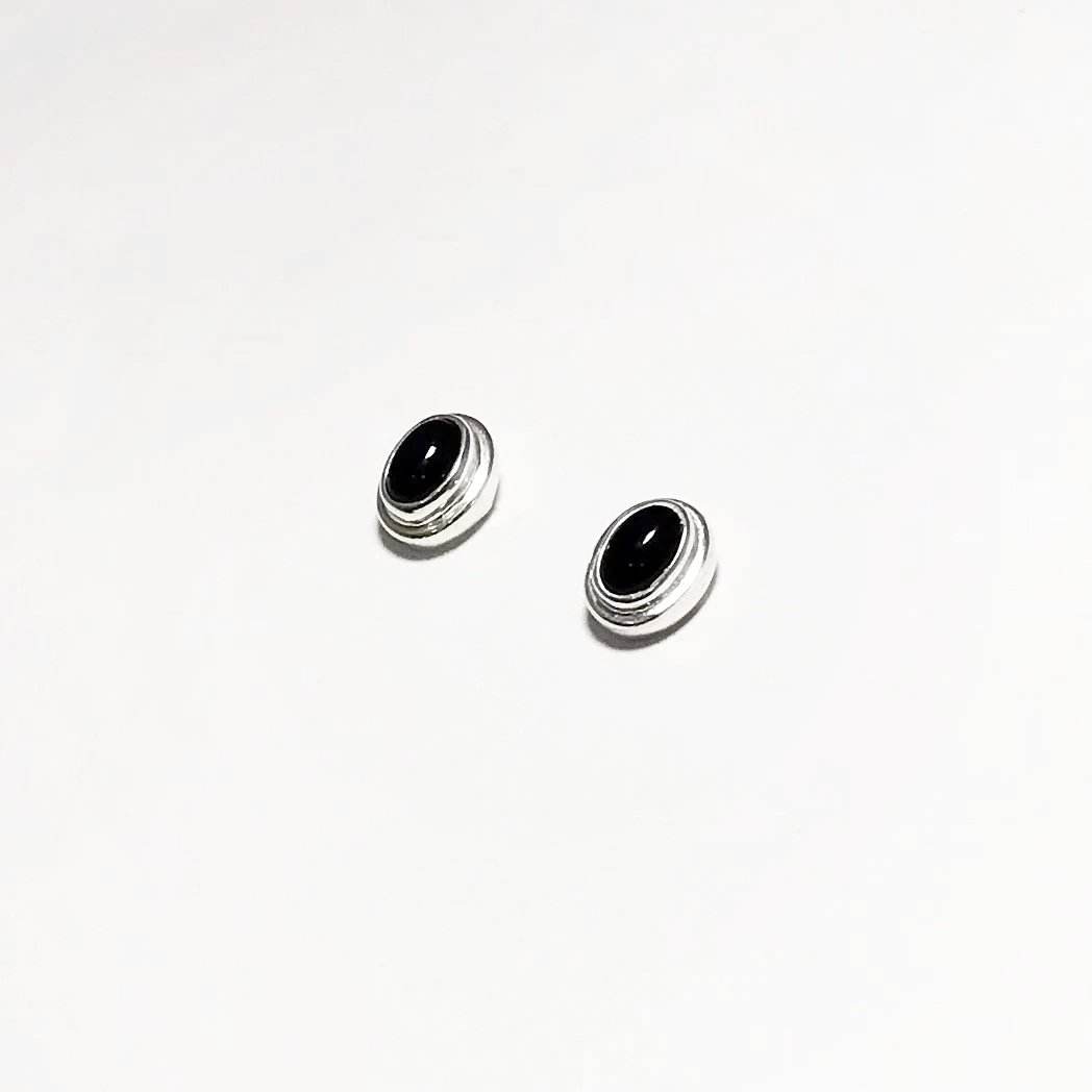 Black Onyx Stud Earrings-Rocks and Gems Canada
