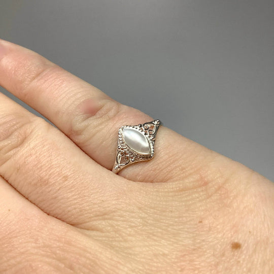 Freshwater Pearl Ring-Rocks and Gems Canada