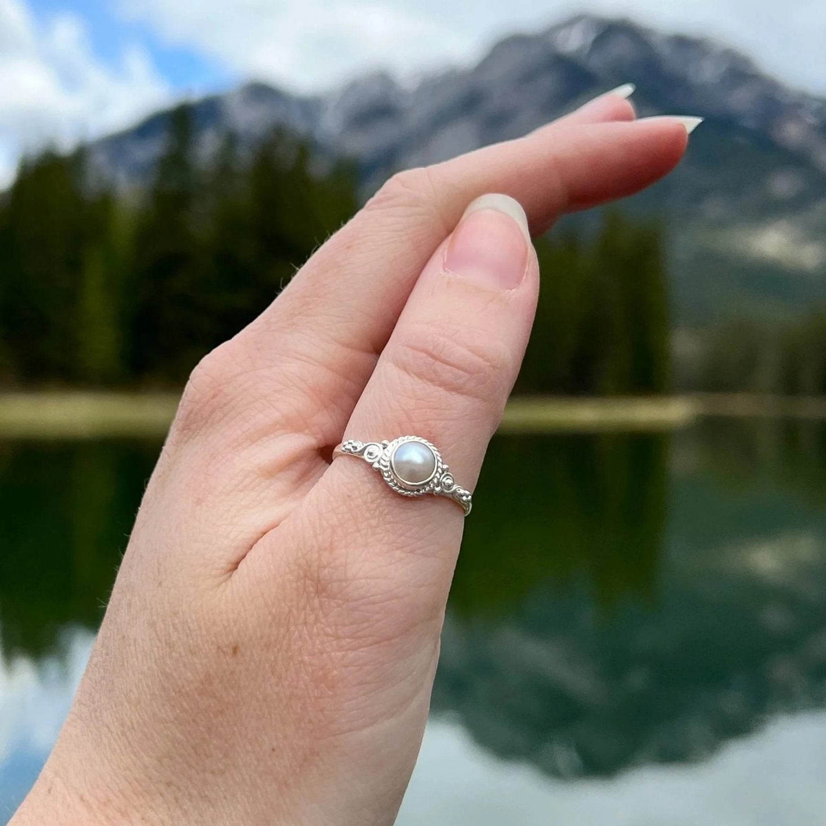 Freshwater Pearl Ring-Rocks and Gems Canada