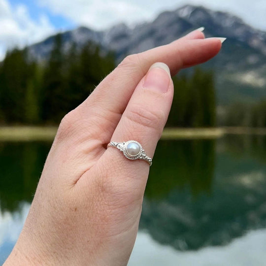 Freshwater Pearl Ring-Rocks and Gems Canada