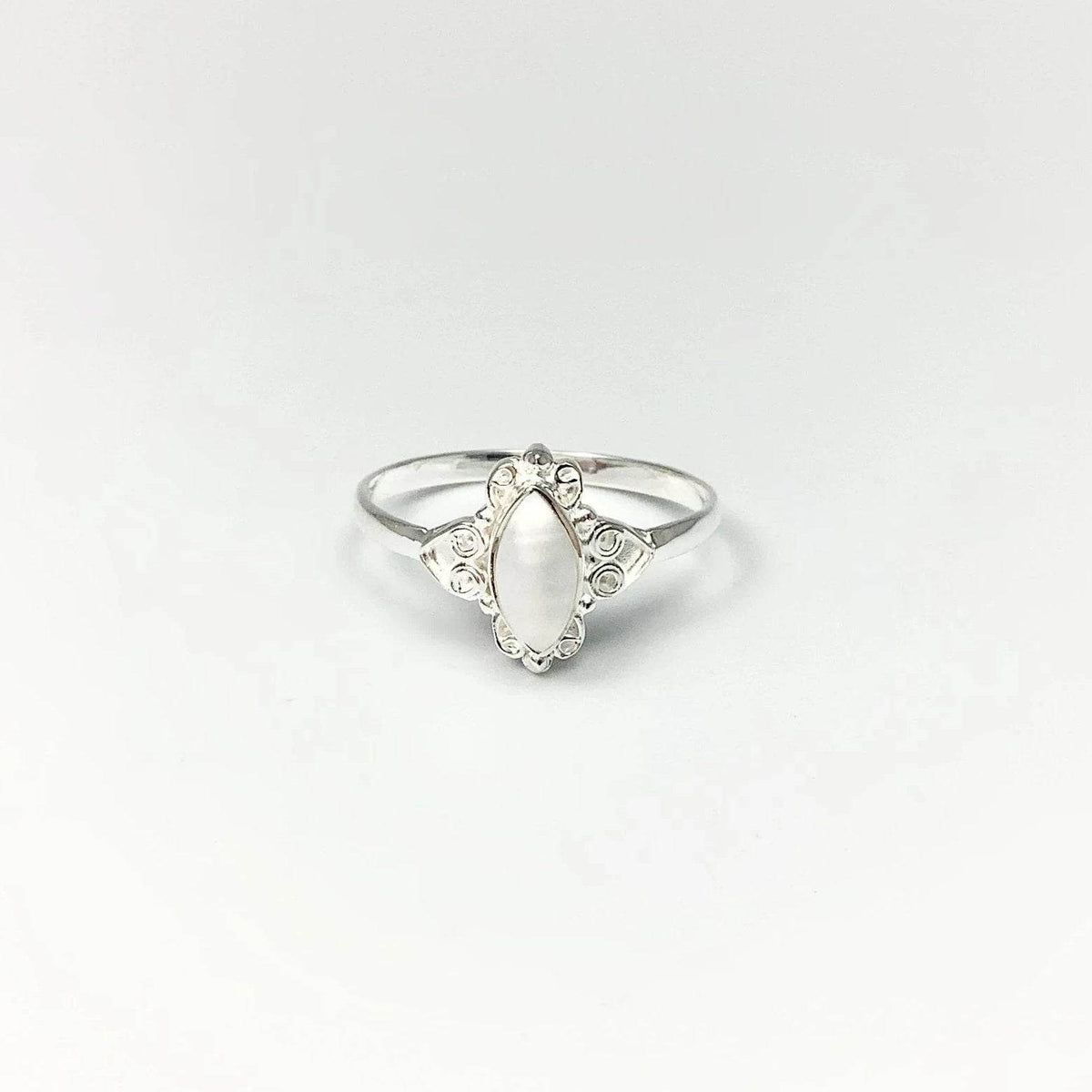 Freshwater Pearl Ring-Rocks and Gems Canada
